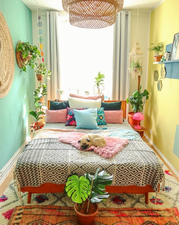 Bohemian Bedroom Decor Design (16)