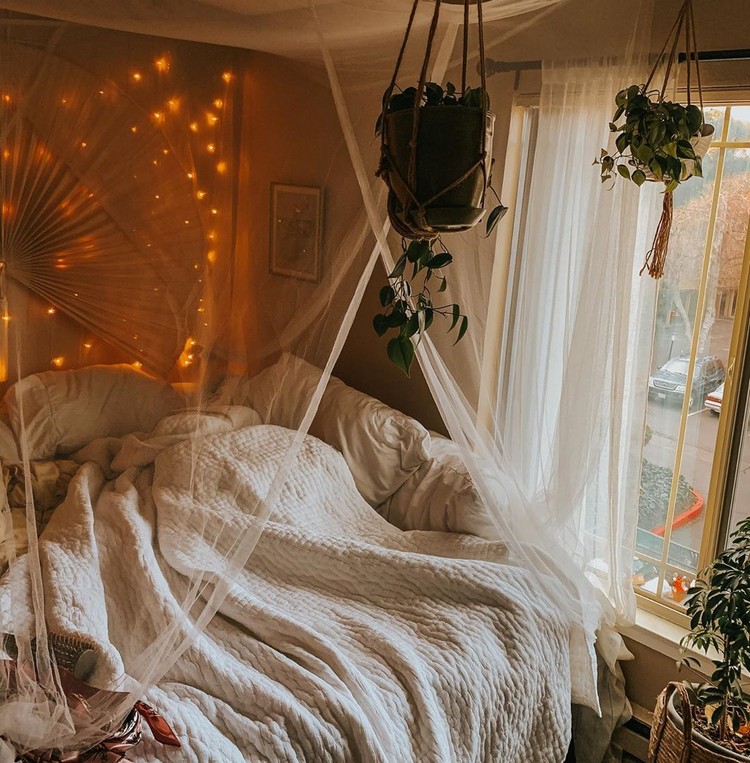 Enchanting Bohemian Bedroom Decor (9)