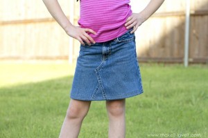 Old Blue Jeans Pant into Awesome Skirt