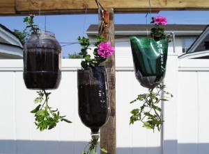 Recycled Plastic Bottles Hanging Flower Pots