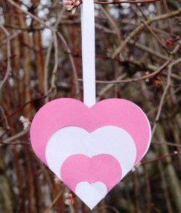 Recycling Paper Heart for Christmas Decor