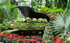Repurposed Beautiful Piano Decorating