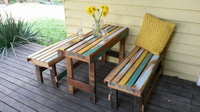 Pallet Table and Beches