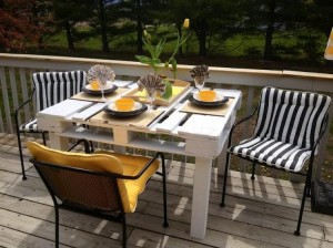 Pallet Wood Outdoor Dinning Table