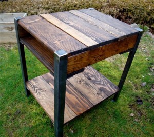 Reclaimed Wooden Pallet End Table