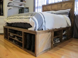 Pallet Bed With Storage