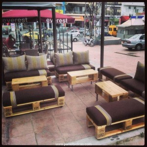 Pallet Made Cafe Furniture