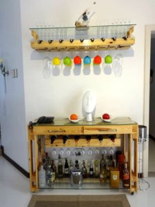 Pallet Beverage Bottle Rack + Pallet Bar – Pallet Indoor Bar
