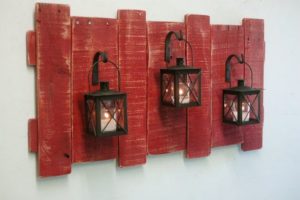 Pallet Wall Decor with Lanterns