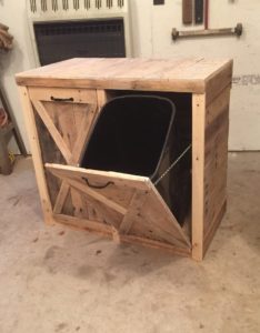 Pallet Trash Bin