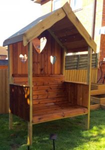 Pallet Pergola Garden Bench