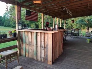 Pallet Outdoor Bar Counter