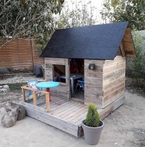 Pallet Playhouse