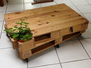 Fabulous Reusing Ideas with Old Wood Pallets