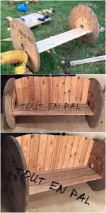 DIY Pallet Garden Bench