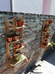 Pallet Wall Planter Stands