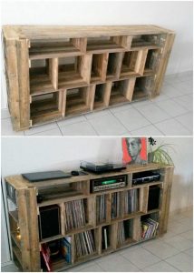 Pallet Bookshelf